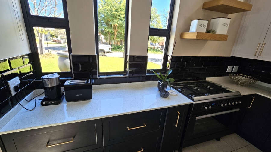 3 Bedroom Property for Sale in Meerhof North West